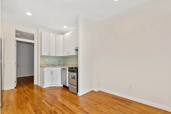 Rented by Dalan Rentals | media 15