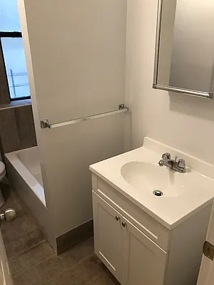 Rented by Dekom Inc. | media 4