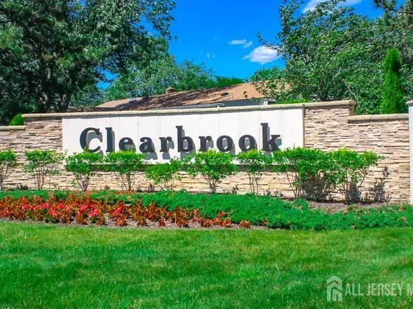 277 Crosse Dr APT 2G, Monroe Township, NJ 08831
