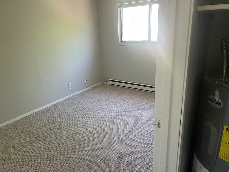 939 E Homer St #12 — Photo 5