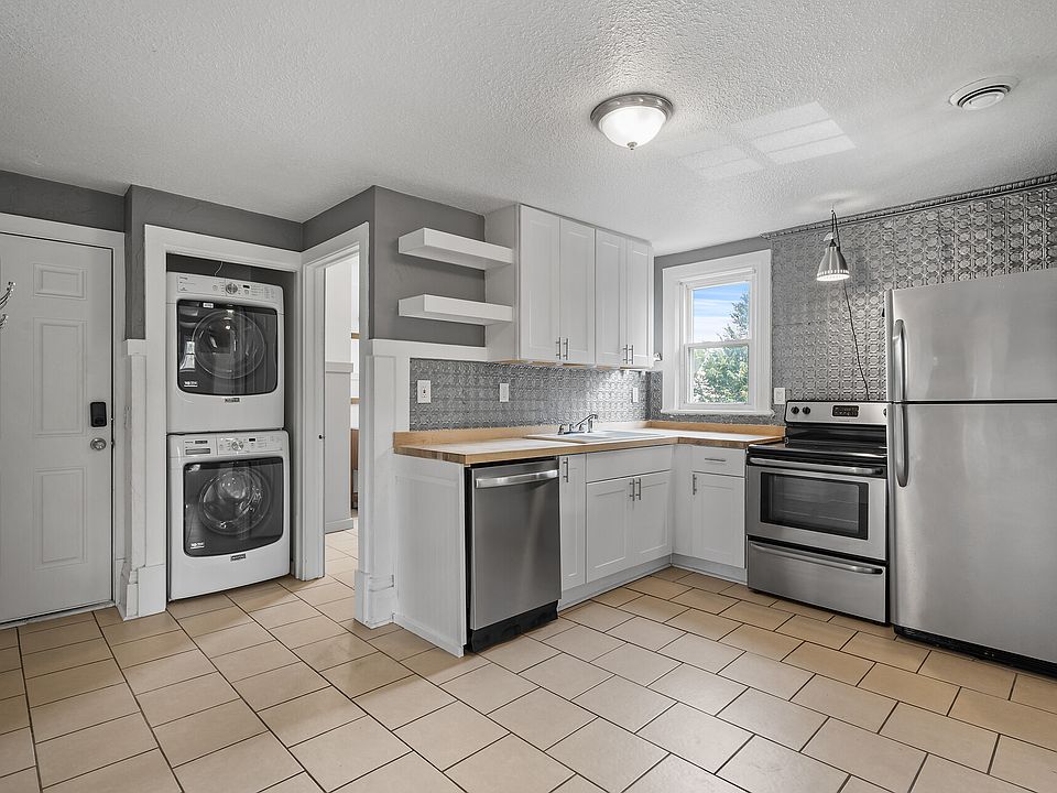 1st image of 690 Lowry Ave NE #2