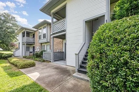 5828 Harris Grove Ln — Photo 16