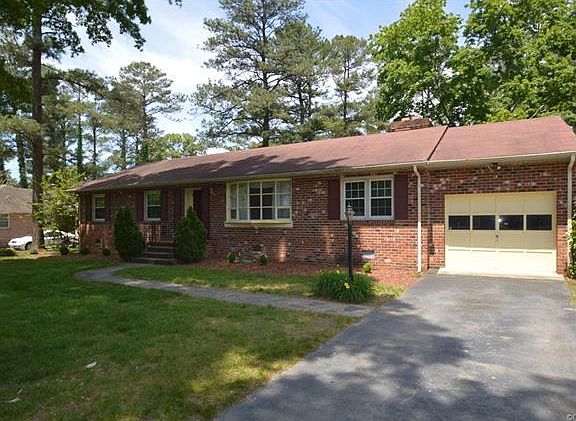 3rd image of 1114 Diane Ln