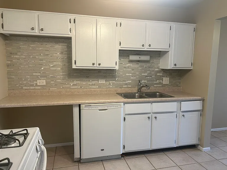76 Margate Ct #C1 — Photo 5