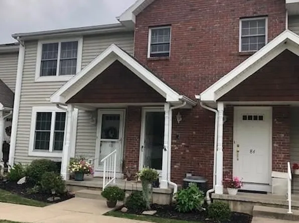 86 Olde Stone Ln, Lancaster, NY 14086