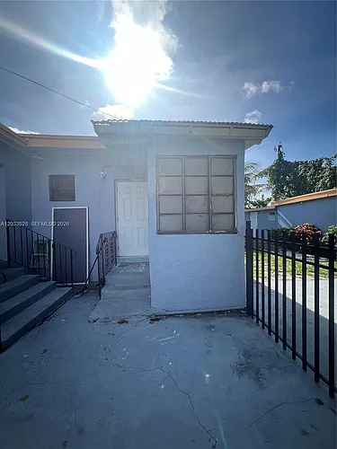 1060 NW 116th St #4 Photo 1 1060 NW 116th St #4 Photo 1