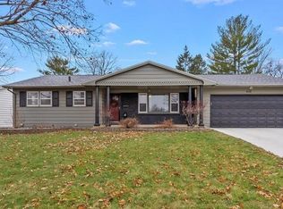 610 Alpine Dr, Waterloo, IA 50702