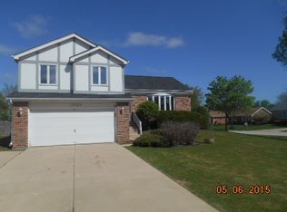 1554 Patricia Ct, Elk Grove Village, IL 60007