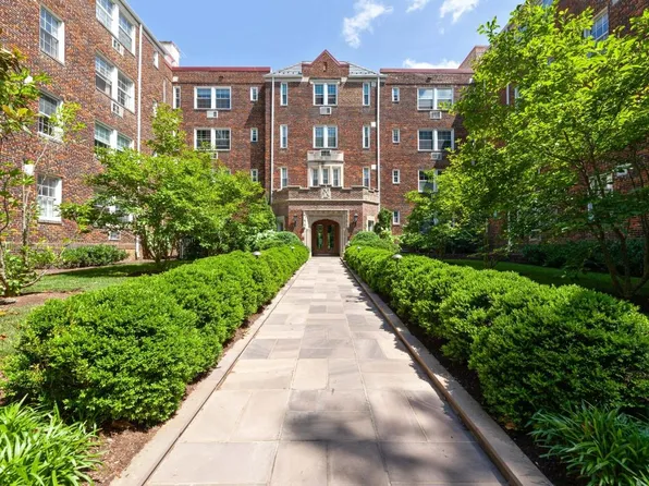 3051 Idaho Ave NW, Washington, DC