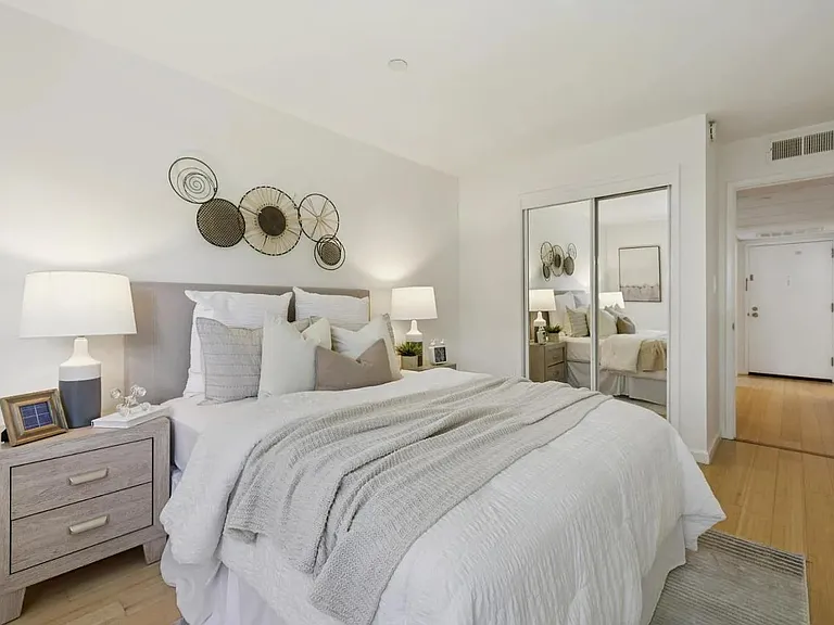 226 W Edith Ave #13 — Photo 25