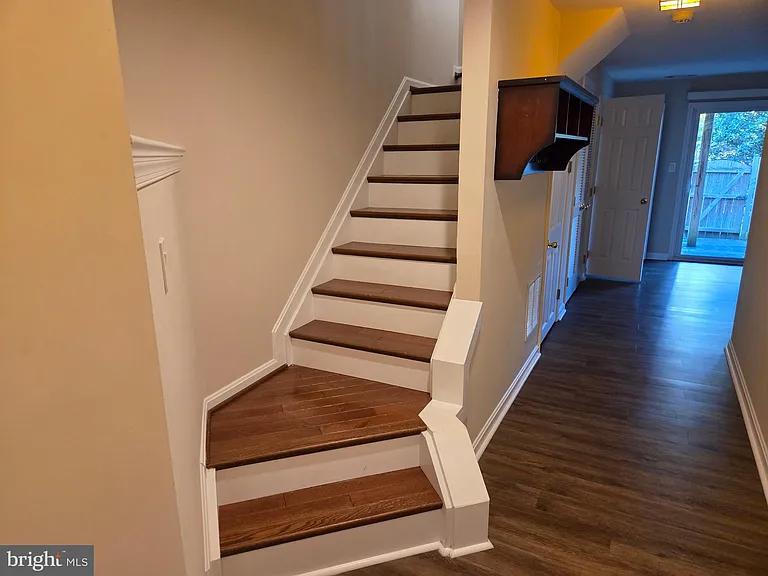 5504 Sacramento Mews Pl — Photo 31