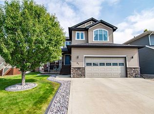 51 W Illingworth Close, Red Deer, AB T4R0B4