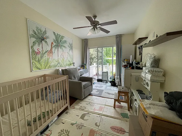492 Humboldt St #2 — Photo 11