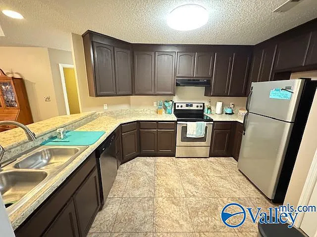 109 Brushcreek Dr SW — Photo 9
