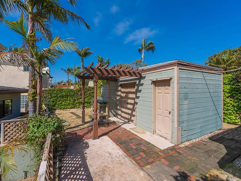 620 S Gertruda Ave — Photo 16