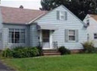 1671 Brainard Rd, Lyndhurst, OH 44124