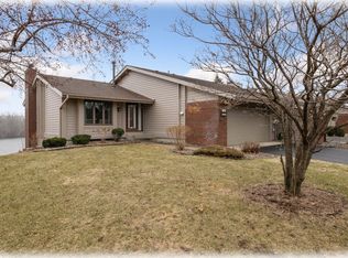 9409 Woodbridge Rd, Bloomington, MN 55438