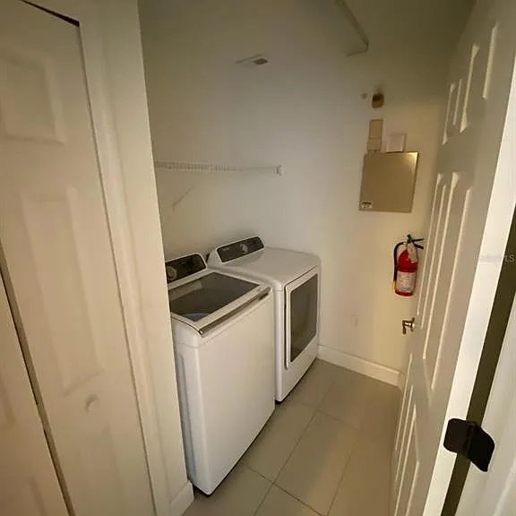 5475 Vineland Rd #8311 — Photo 12