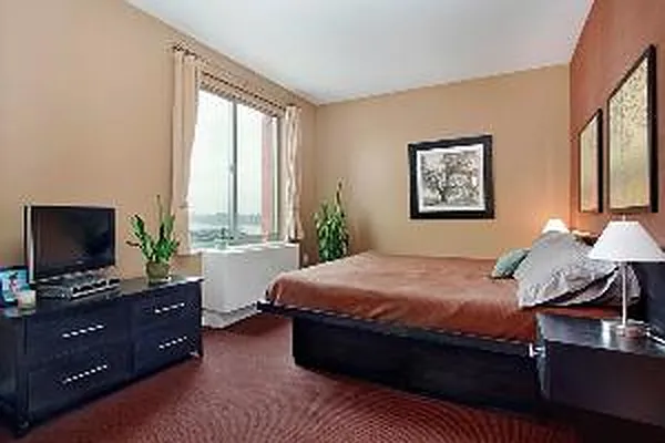 Rented by Corcoran | media 39