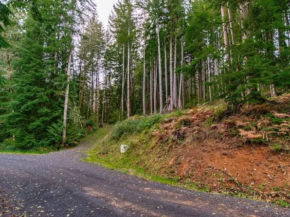 1 Bison Run, Longview, WA 98632