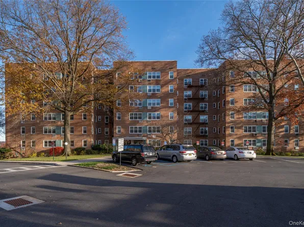 76 Dehaven Drive #2D, Yonkers, NY 10703