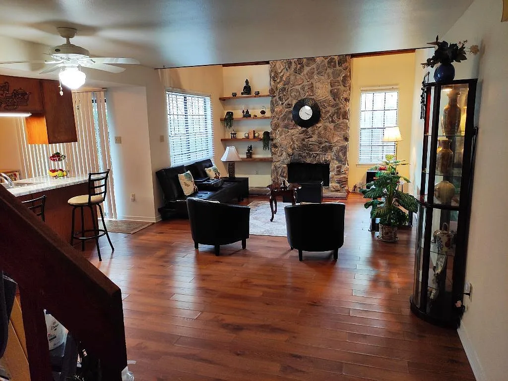 4131 Loire Dr — Photo 3