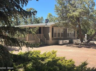 2934 Breezy Pine Dr, Overgaard, AZ 85933
