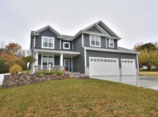 1903 Blackhawk Dr, Grafton, WI 53024