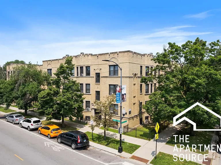 4620 N Winchester Ave #1 — Photo 6