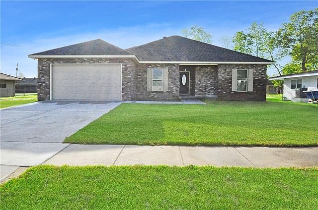 1st image of 3013 Plaza Dr