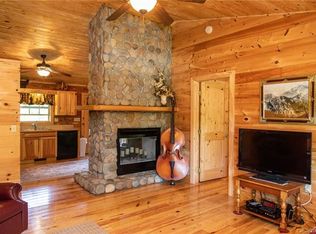 520 Owensby Rd, Hendersonville, NC 28792