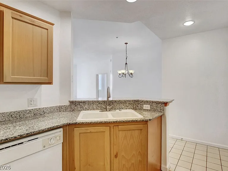 31 E Agate Ave #409 — Photo 18