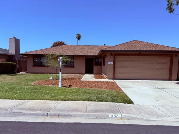 820 Neil Dr, Hollister, CA 95023