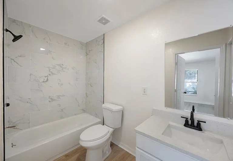 966 22nd Ave S #101 — Photo 11
