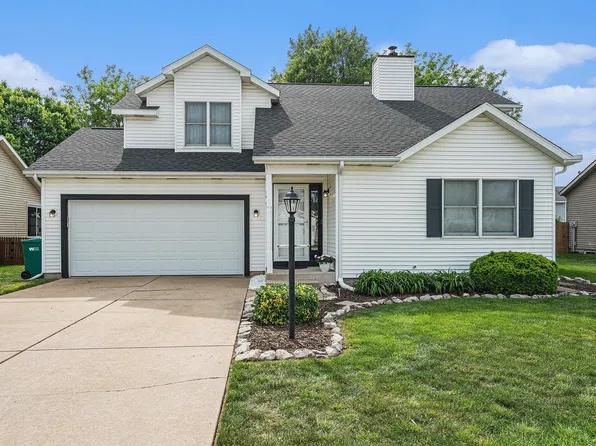 5615 Trippel Dr, Mishawaka, IN 46545
