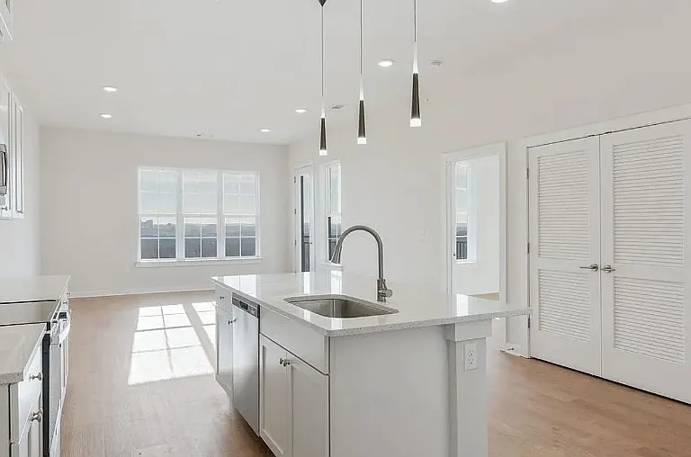 2900 Edwin Way #401 — Photo 4