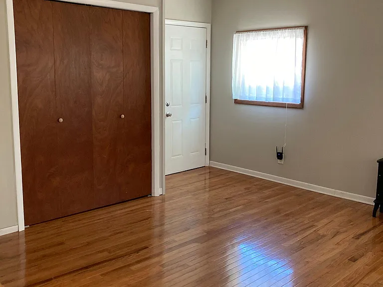 13400 Locust St — Photo 6