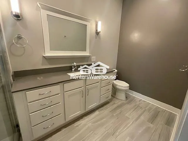 2401 Euclid Ave #116 — Photo 15