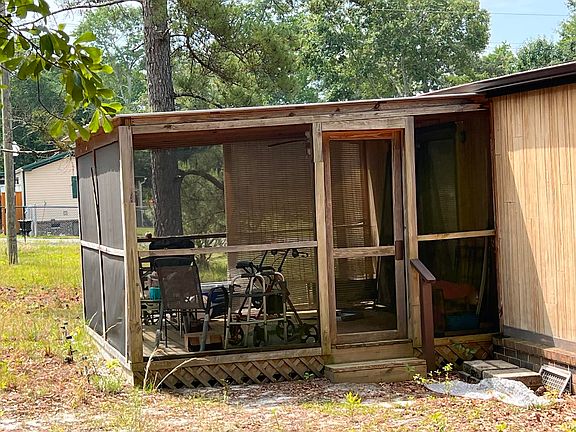 2nd image of 389 Glenwood Dr