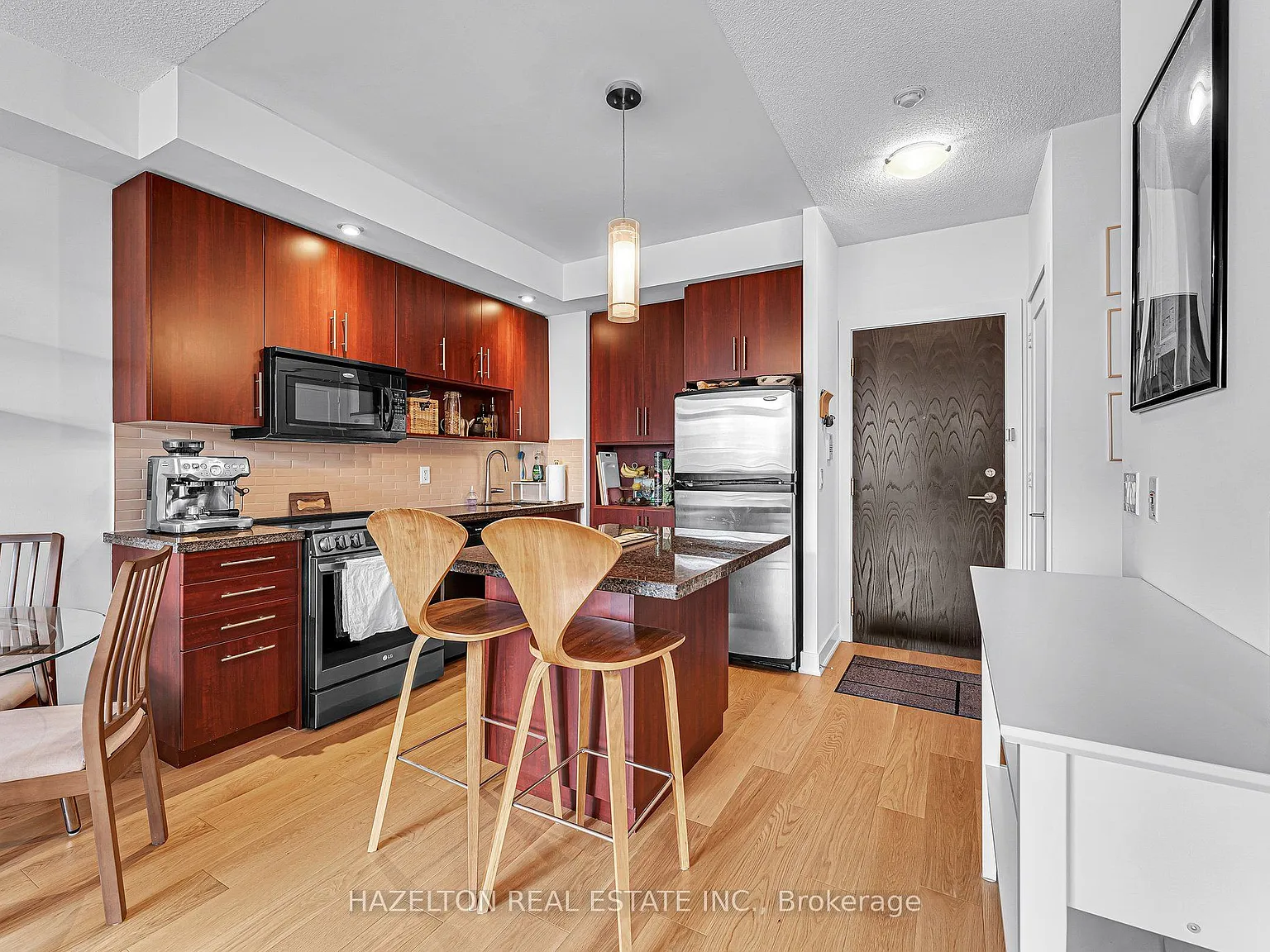 2 bed, $2,750 — Photo 2