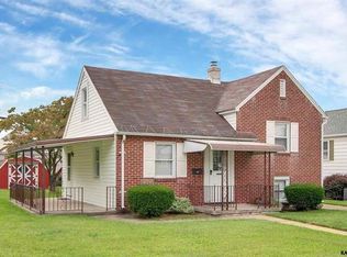 712 Village Rd, York, PA 17404