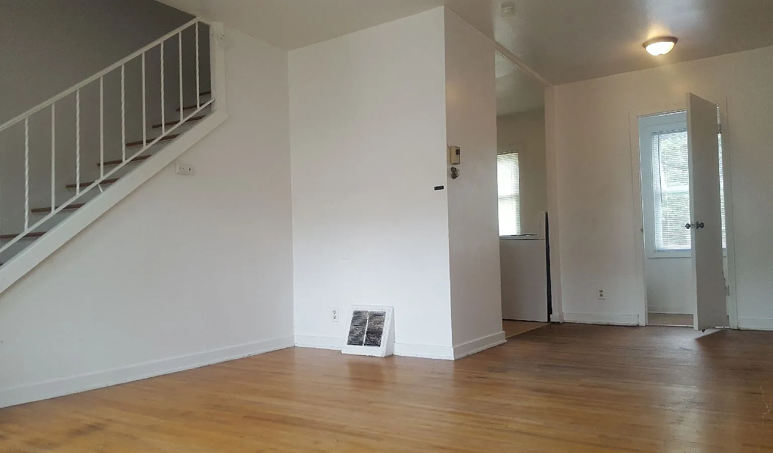 1229 W Mullan Ave — Photo 3