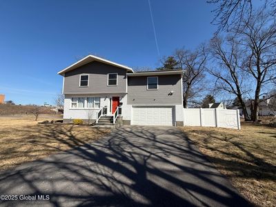 4 Orbit Circle, Latham, NY, 12110