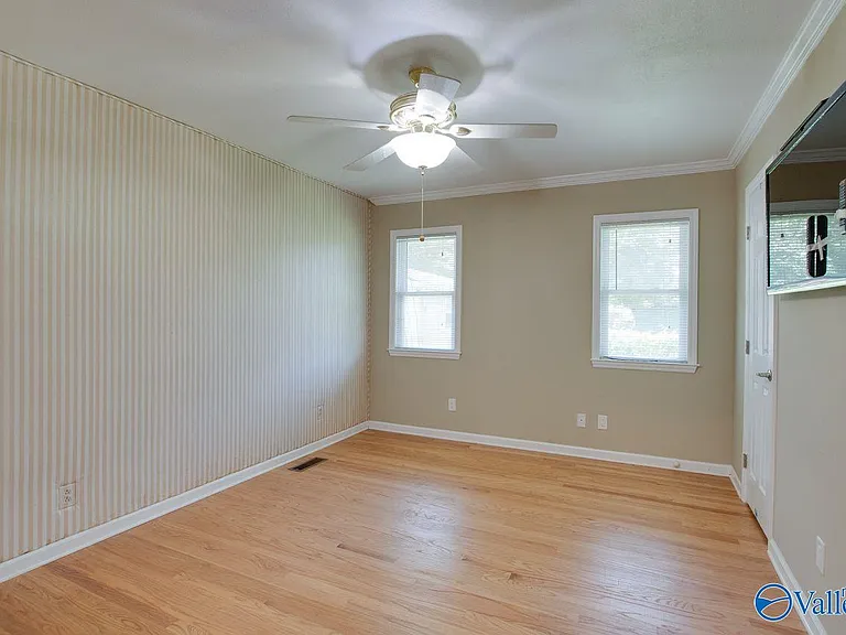 211 Wingate Ave SW — Photo 20