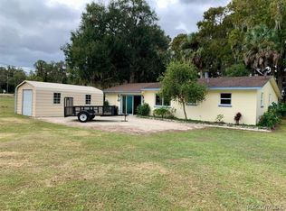 7949 W Riverbend Rd, Crystal River, FL 34428