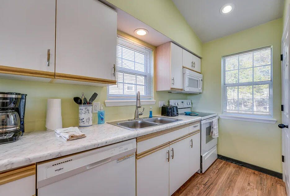 Kitchen area