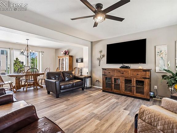 4th image of 12783 Pine Valley Cir