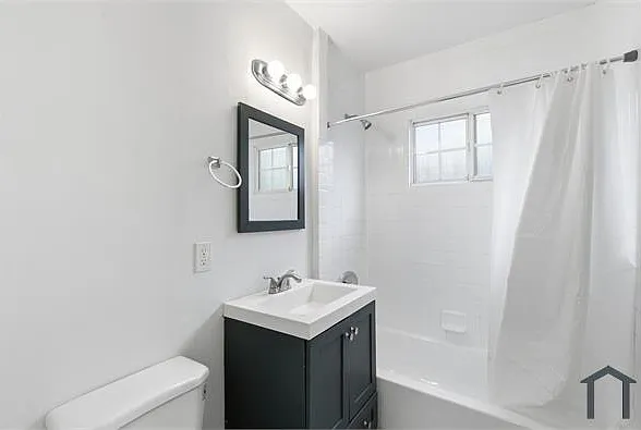 3324 Drew St #C — Photo 9