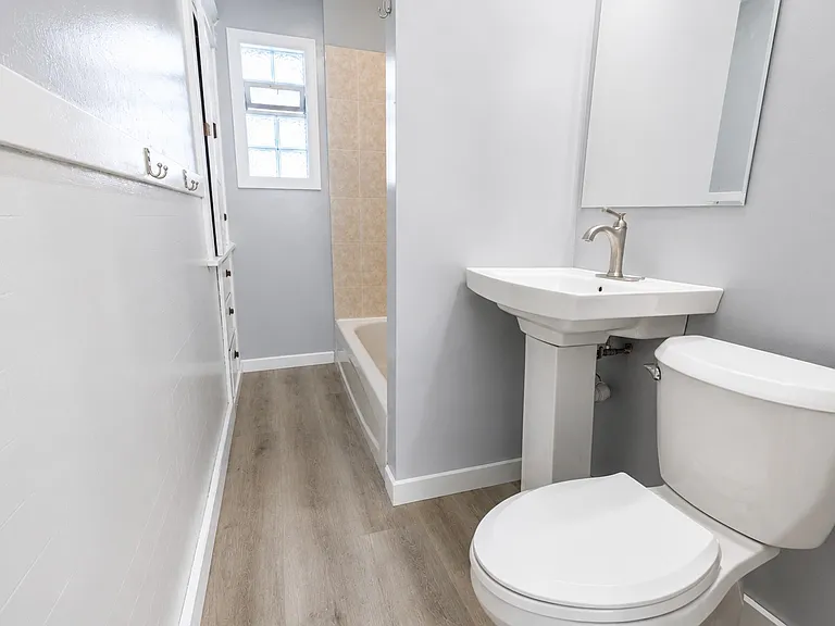 159 Royal Ave #1 — Photo 11