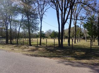 780 N Berry Rdg, Caldwell, TX 77836